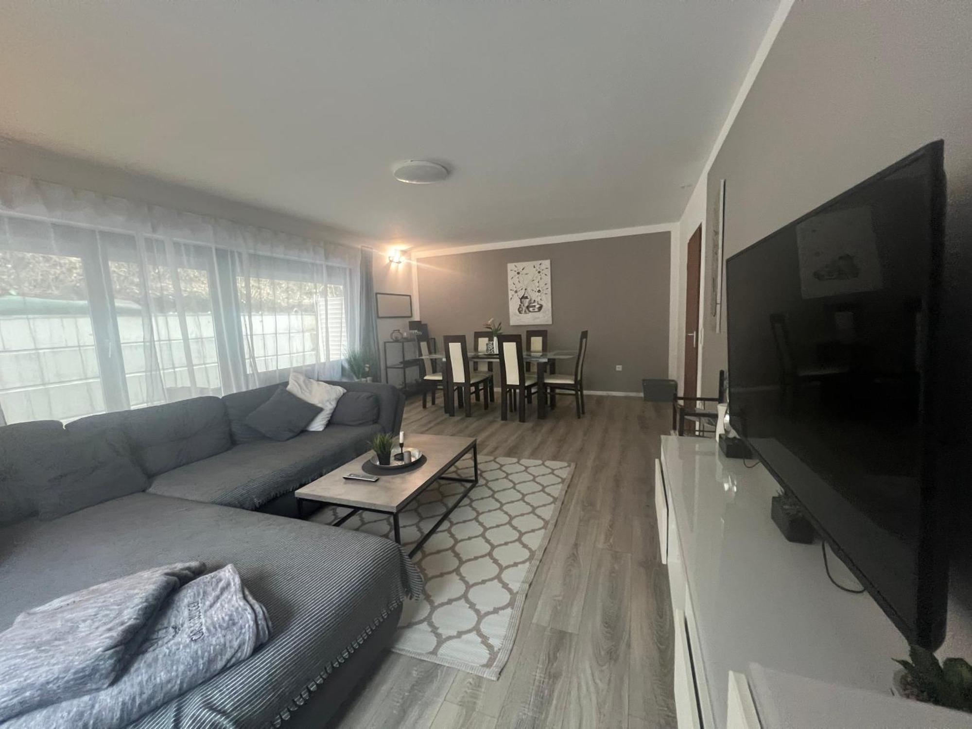 Mh Apartment